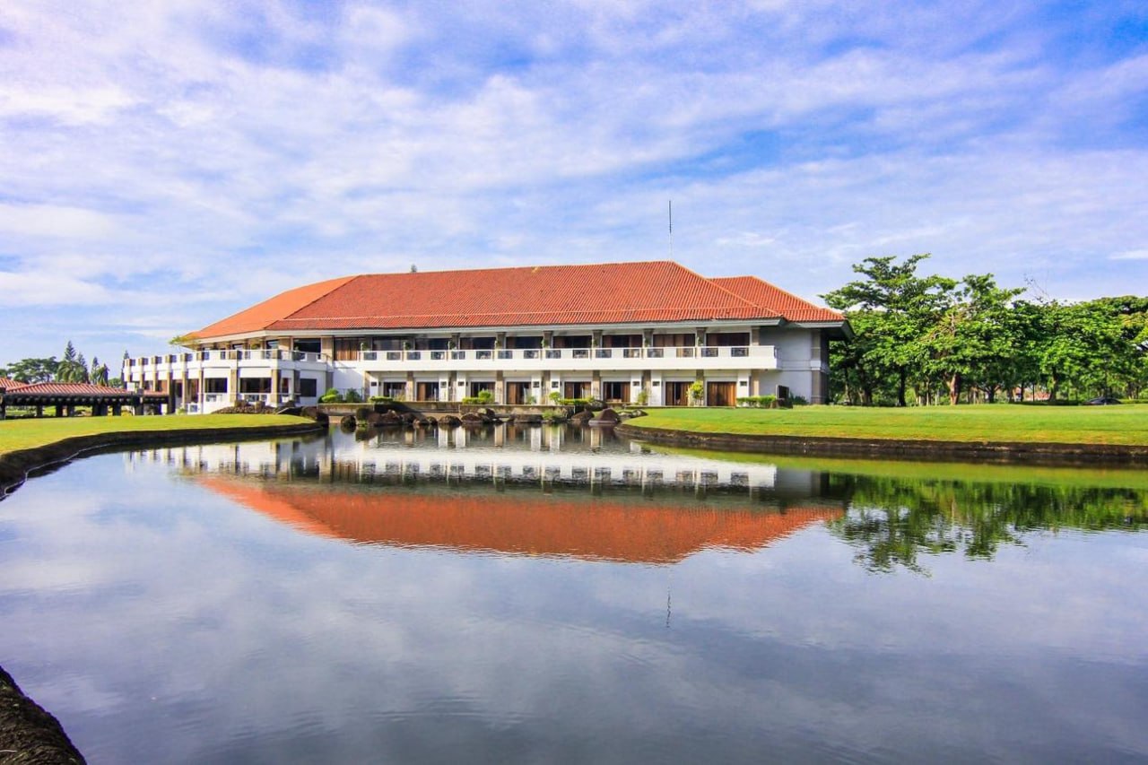 Mount Malarayat Golf & Country Club editorial view 2